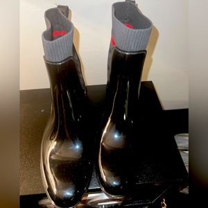 Almost brand new coach boots